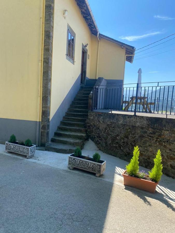 Casa Ezequiel Villa Trevias Bagian luar foto