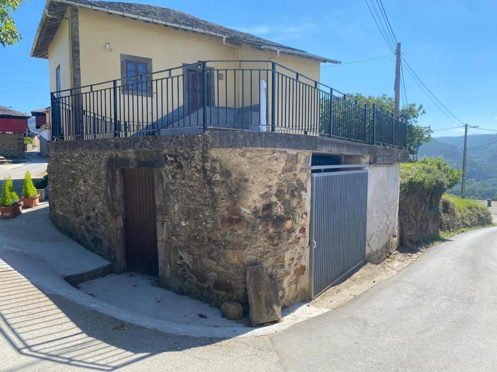 Casa Ezequiel Villa Trevias Bagian luar foto